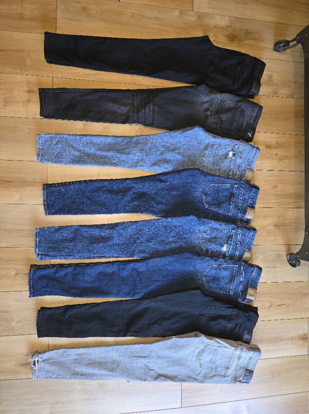 Bundle of 8 American Eagle Jeggings Jeans Sz 6